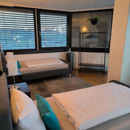 Im Herzen Von Wiesdorf- Blick Auf Das Bayer-Kreuz -Appartement Mit 2 Schlafzimmern-Fuer 3 Personen -Zentral Gelegen - Friedrich Ebert Platz 5A , 4Te Etage - Dachterrasse Und Sauna - Kaution Pflicht - Leverkusen Exteriör bild
