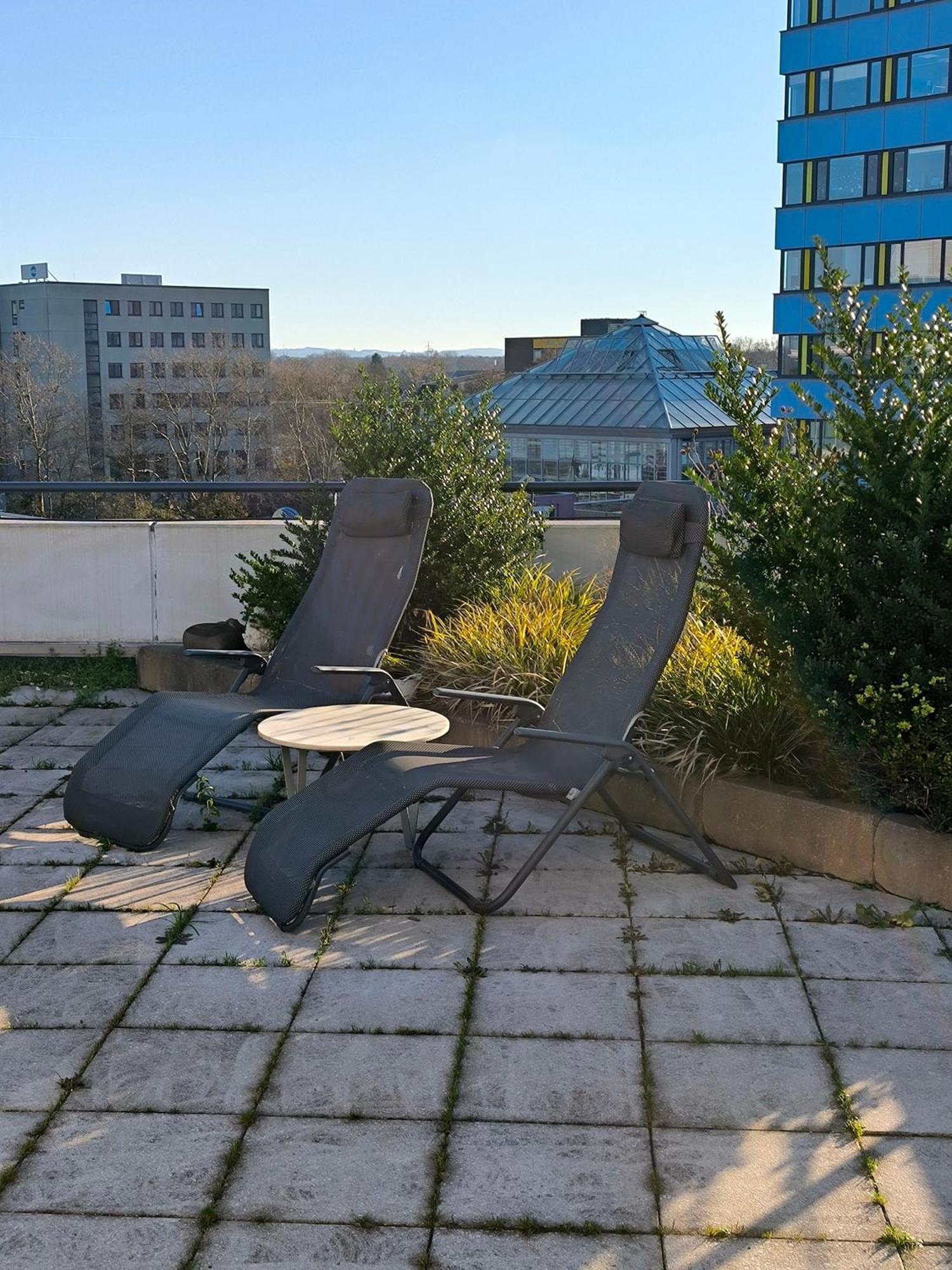 Im Herzen Von Wiesdorf- Blick Auf Das Bayer-Kreuz -Appartement Mit 2 Schlafzimmern-Fuer 3 Personen -Zentral Gelegen - Friedrich Ebert Platz 5A , 4Te Etage - Dachterrasse Und Sauna - Kaution Pflicht - Leverkusen Exteriör bild